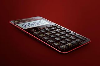 Kalkulačka jako kus umění? Casio vytvořilo matematikův sen, stojí ale majlant