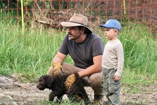 Tohle je dosud nejdojemnější scéna z Farmy Vojty Kotka. Rodina si veze domů štěňátko