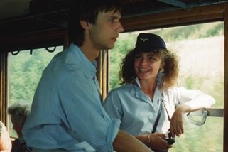 Chyby ve Slunci, seno, jahody: Chybějící SPZ, nezaplacená útrata a taška s lahváči