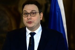 Ministr Lipavský se distancuje od Pirátů - Echo24.cz