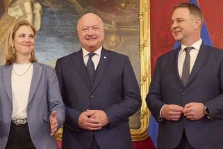 Strany v Rakousku se dohodly na sestavení vlády. Bude bez vítězných Svobodných - Novinky