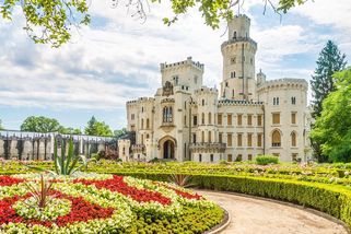 Kvíz o českých hradech a zámcích: Poznejte je podle fotky nebo tajemných pověstí - Proženy.cz