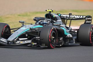 Další první řada Mercedesu a pole position pro Antonelliho. Verstappen v Japonsku mimo nejlepší desítku - Sport.cz