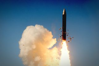 Útok ruské mezikontinentální střely na Ukrajinu te...