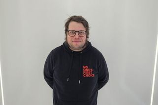 Adam Krofian z The Atavists: Kytaru jsem poprvé rozbil, když mi bylo pět