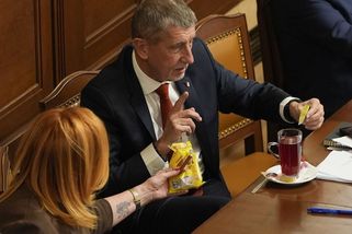 Vláda schválila rozpočet s deficitem 310 miliard - Novinky