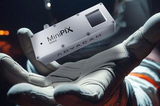 České čipy míří k Měsíci. Pomáhají chránit astronauty - Novinky