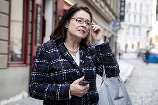 Senátorka Němcová se krutě odkopala!