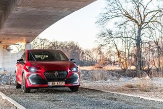 Na český trh dorazilo nové Clio. Je větší, modernější a nabídne LPG i skvělý hybrid - Autobible.cz - Předjedeme vaše představy!
