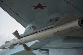 Vyloučení ukrajinského sportovce kvůli přilbě. Má pravdu Martin Doktor, nebo Petr Pavel? - Médium.cz