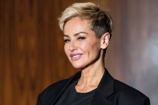 Fanoušci si na razantní proměnu Adriany Sklenaříkové stále nezvykli! Modelka má vlasy na ježka