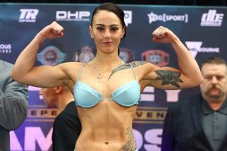 Boxerská šampionka si buduje značku po svém. Na vážení přišla nahoře bez
