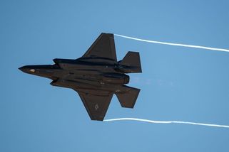 Ve vojenském areálu v Nevadě se zřítila stíhačka F-35 - Novinky