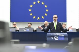 Vypadá to, že vytvoříme klub vztekajících se frack...