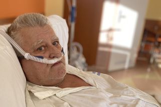 „K očkování mě nepřesvědčil ani pobyt v nemocnici,“ říká penzista, který skončil na kyslíku