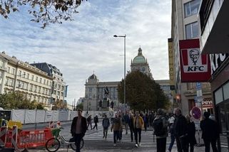 prahain.cz/zivot-ve-meste/cechokanadan-po-dvaceti-letech-jsem-se-prosel-vaclavakem-a-jsem-otresen-25599.html