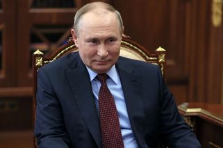 Ukrajinu chceme celou, řekl Putin. Lžete sám sobě, odpověděl Macron - Novinky