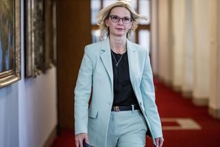 Vláda mění stavební zákon. Razítka na stavby mají být do roka - Novinky