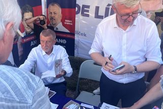 Učitelům 75 tisíc korun, slibuje Babiš, peníze chce vzít v šedé ekonomice - Novinky