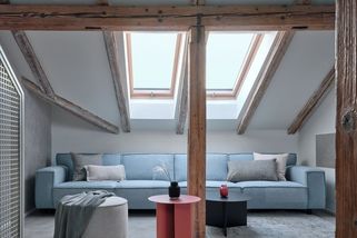 Nepraktická půda? Už víc ne! Je z ní stylové 3+kk na Praze 5 pro náročné