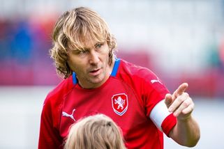 Fiasko v bitvě o MS. Nedvěd účastníkem jedné z největších ostud českého fotbalu