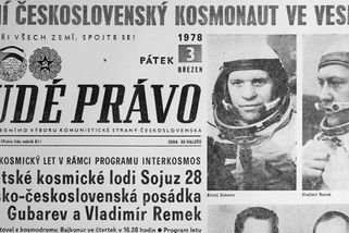 "Rád bych mu dal dárek, aby se do Senátu těšil," řekl Töpfer a dal Macinkovi noviny