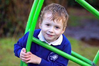 Čtyřletý kluk s mozkovou obrnou naběhal za měsíc 160 kilometrů, pro charitu vybral 32 tisíc - Novinky