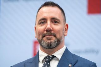 Ministr Červený chce v KRNAP ‚srovnat podmínky‘ pro podnikatelku Sovovou, jež kandidovala za Motoristy