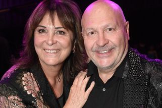 Se ženou jsou přes 41 let! Hitmaker Michal David odtajnil, jak na harmonickou lásku. Za 4 dekády nepadla jediná urážka - Super.cz