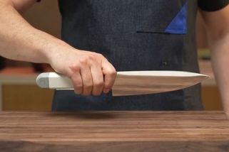 CES 2026: Američané se chlubí unikátním nožem. Lezou ale do zelí Čechům - Novinky