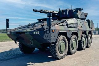 Němci nabízejí výrobu bojových vozidel Boxer v Česku