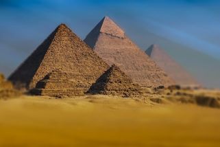 Labyrint pod pyramidami: Odhalil radar v roce 2025 utajené podzemní město?