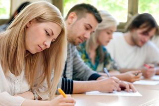 Maturanti reagují na test z češtiny: Co to bylo, ať si Cermat olizuje šutry sám