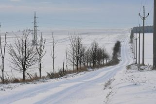 Přichází studená fronta. Hodně sněhu a námraza - Novinky