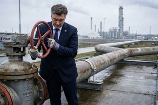 Chorvatsko zavřelo ventil: Ruská ropa do Maďarska a Slovenska nepoteče