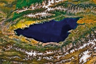 Děs z postsovětských hlubin: Obývají jezera Somin a Issyk-kul neznámá monstra?