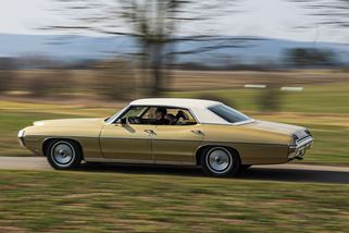 Pontiac Catalina je nádherná obří americká stylovka pro šest. Kousek z roku 1969 je navíc vlastně zánovní - Garáž.cz