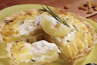 U babičky Max snědl koláč, v nemocnici zemřel. Rodiče 15letého chlapce dávají vinu zdravotníkům