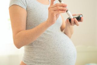 Těhotenství může zkomplikovat chudokrevnost i cukrovka. Na co si dát pozor? - Proženy.cz