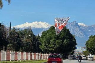 Cesta s a za úsměvěm na zubní kliniku v Turecku - Médium.cz