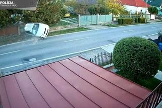 Opilý řidič vjel do obce šílenou rychlostí a boural. Slovenská policie zveřejnila hrozivé video - Novinky