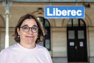 Němci se odtud vlastně vyhnali sami, říká německá spisovatelka Inka Parei - Novinky