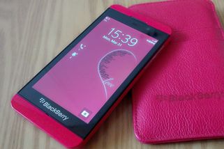 iPhone a Blackberry podlehli v roce 2011 útočníkům z Pwn2Own