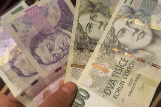 Právě se rozhodlo: Stát bude lidem vyplácet 13. důchod