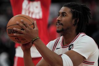 Basketbalista Ivey dostal za kritiku podpory LGBTQ+ výpověď v Chicagu - Sport.cz