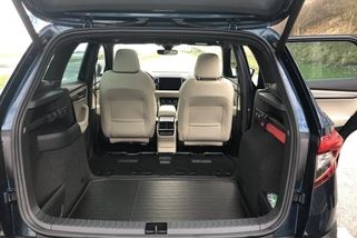 Jezdíte na naftu? Brzy vám přestane být do smíchu