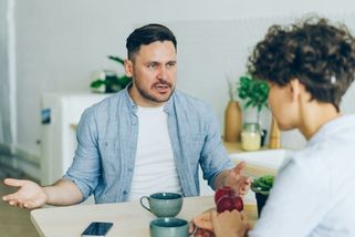 Jak se dnes dělí majetek po rozvodu. Soudy více zohledňují práci, péči o domácnost i hospodaření