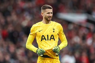 Totální chaos v Tottenhamu. Tudor prý zapomněl říci Vicariovi, že nebude chytat