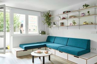 Z temného paneláku světlý domov: Rodina získala díky rekonstrukci vzdušný domov s místností navíc - Proženy.cz