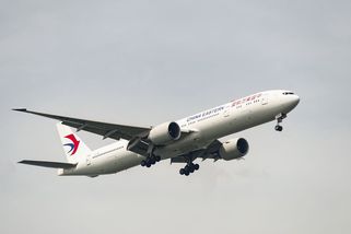 Nejdelší cesta letadlem je v provozu. Cestující stráví na palubě 29 hodin - Novinky